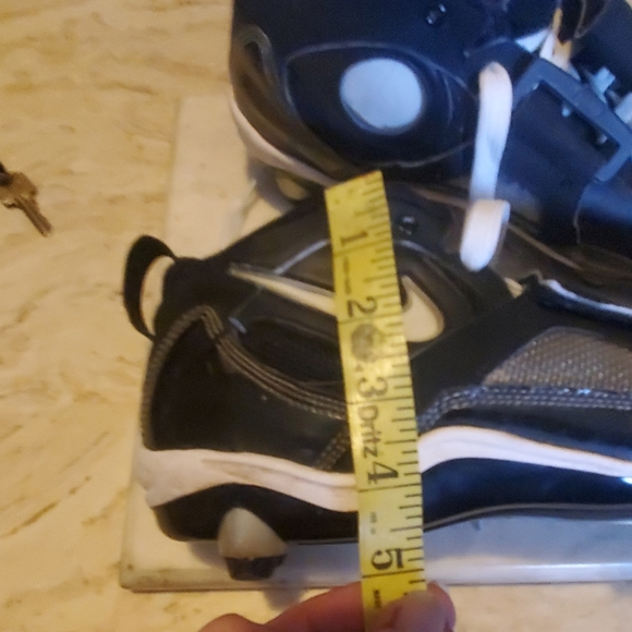 Nike cleats - Picture 7 of 8